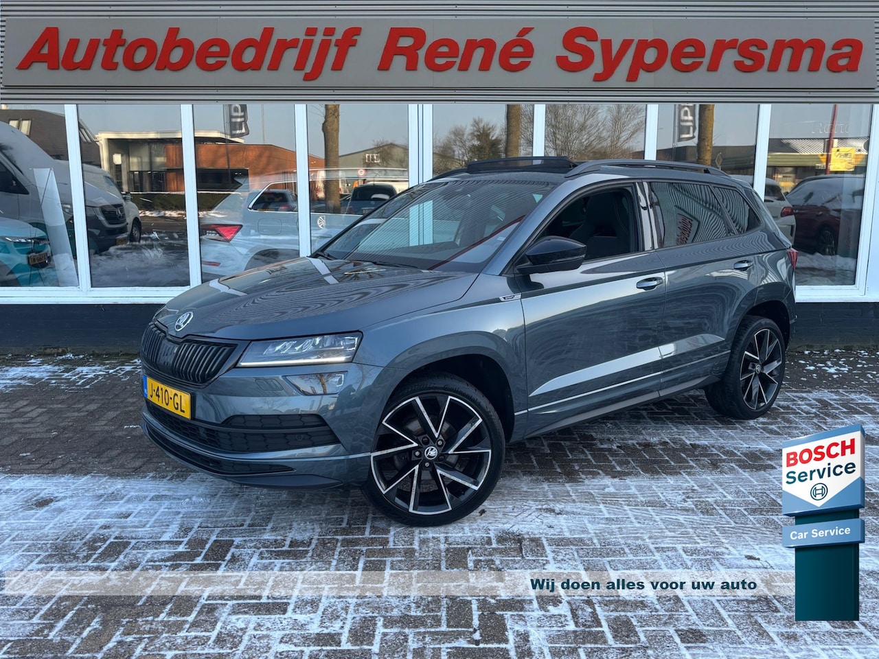 Skoda Karoq - 1.5 TSI ACT Style Sportline | Pano | Elektrische Trekhaak | Parkeer Camera | Stoelverwarmi - AutoWereld.nl
