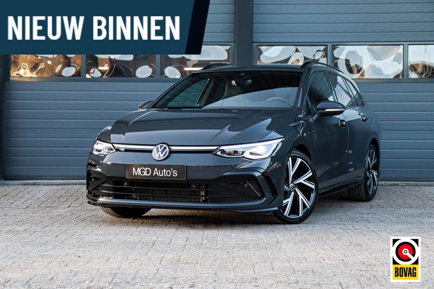 Volkswagen Golf Variant - 1.5 eTSI R-Line /LED/IQ-LIGHT/SFEERVERL./CAMERA/ACC/CARPLAY! - AutoWereld.nl