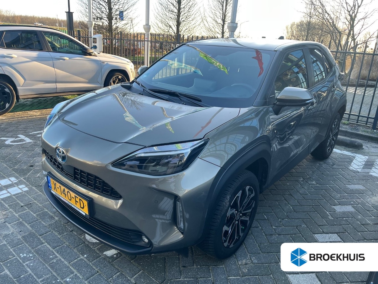 Toyota Yaris Cross - 1.5 Hybrid Dynamic | Carplay | Camera | Adaptive cruise controle | Dodehoek detectie | Key - AutoWereld.nl