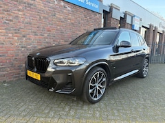 BMW X3 - XDrive30e High Executive M-sport Panoramadak|M-stoelen|Head-up|Camera