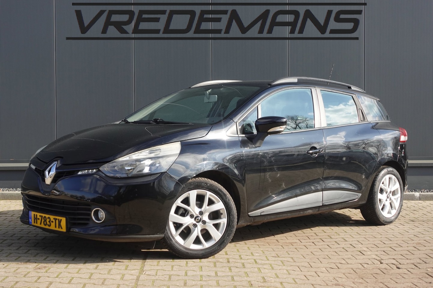 Renault Clio Estate - 0.9 TCe Expression CRUISE / NAVI - AutoWereld.nl