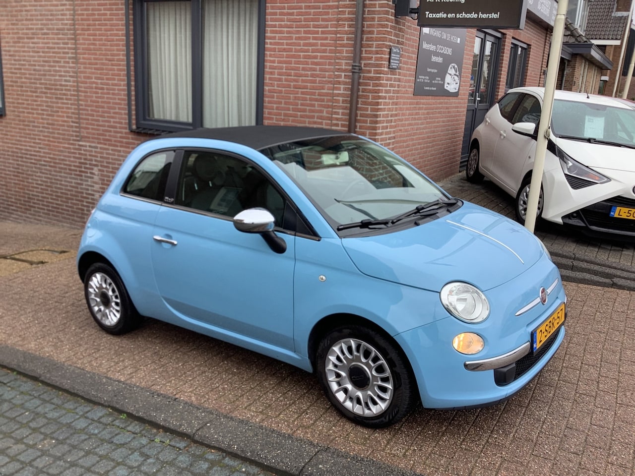 Fiat 500 C - 1.0 TwinAir Pop cabrio airco parkeersensoren - AutoWereld.nl