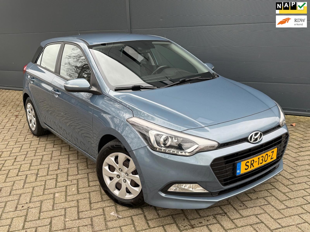 Hyundai i20 - 1.0 T-GDI Comfort/Navi/Camaera/bluetooth/Airco/cruise - AutoWereld.nl