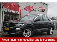 Volkswagen T-Roc - 1.5 TSI Style Carplay | PDC | Trekhaak | LMV | Adaptive Cruise | Bluetooth
