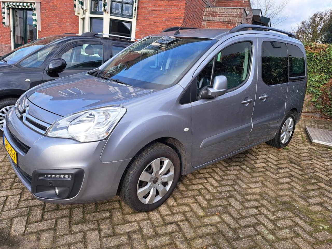 Citroën Berlingo - 1.2 PURETECH XTR NIEUWSTAAT NIEUWE DIST RIEM - AutoWereld.nl