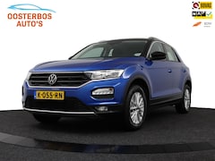 Volkswagen T-Roc - 1.5 TSI 150pk Style Business Winterpakket/Trekhaak/ECC/Navi