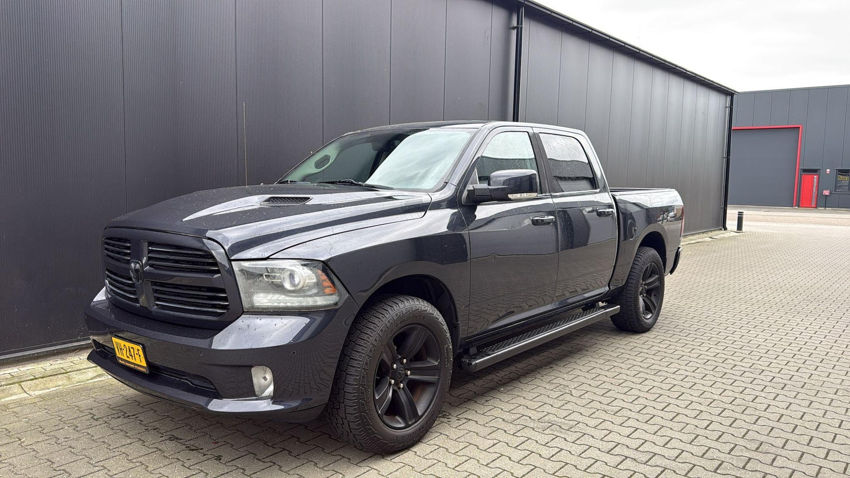 Dodge Ram 1500 - 5.7 V8 4x4 Crew Cab 5'7 5.7 V8 4x4 Crew Cab 5'7 - AutoWereld.nl