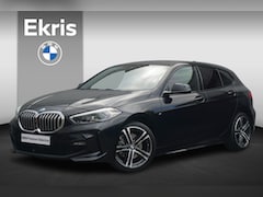 BMW 1-serie - 118i Executive M Sportpakket 18'' / Stuurwielrand verwarmd / HiFi System / Parking Pack