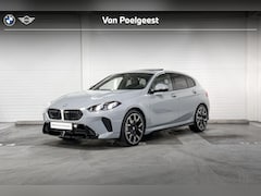 BMW 1-serie - 120 | M-Sport | Premium Pack | Driving Assistant | Harman/Kardon | Panoramadak | Comfort A