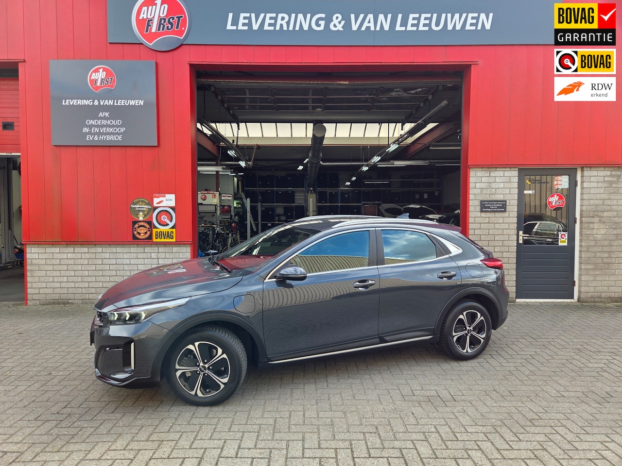 Kia XCeed - 1.6 GDi PHEV DynamicPlusLine Stoel en stuurverwarming/ Parkeersensoren a./ Apple carplay- - AutoWereld.nl