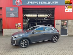 Kia XCeed - 1.6 GDi PHEV DynamicPlusLine Stoel en stuurverwarming/ Parkeersensoren a./ Apple carplay
