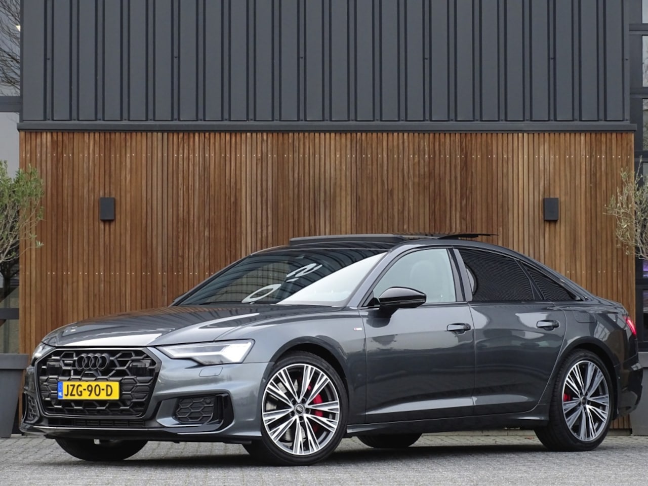 Audi A6 Limousine - Sedan 55 TFSI e 367PK quattro S line / 2024 / B&O / laser / 360° - AutoWereld.nl