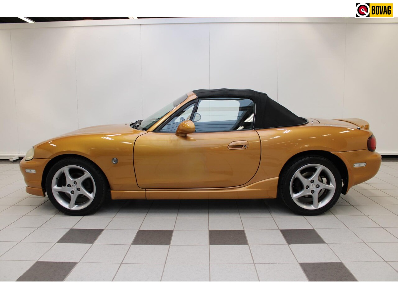 Mazda MX-5 - 1.6i - Roestvrij en Youngtimer - AutoWereld.nl