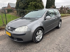 Volkswagen Golf - 1.6 AIRCO / NAVI / STOELVERWARMING