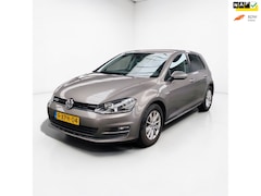 Volkswagen Golf - 1.6 TDI Comfortline BlueMotion