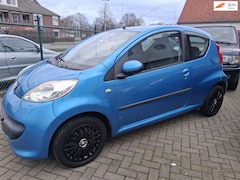 Peugeot 107 - 1.0-12V XR