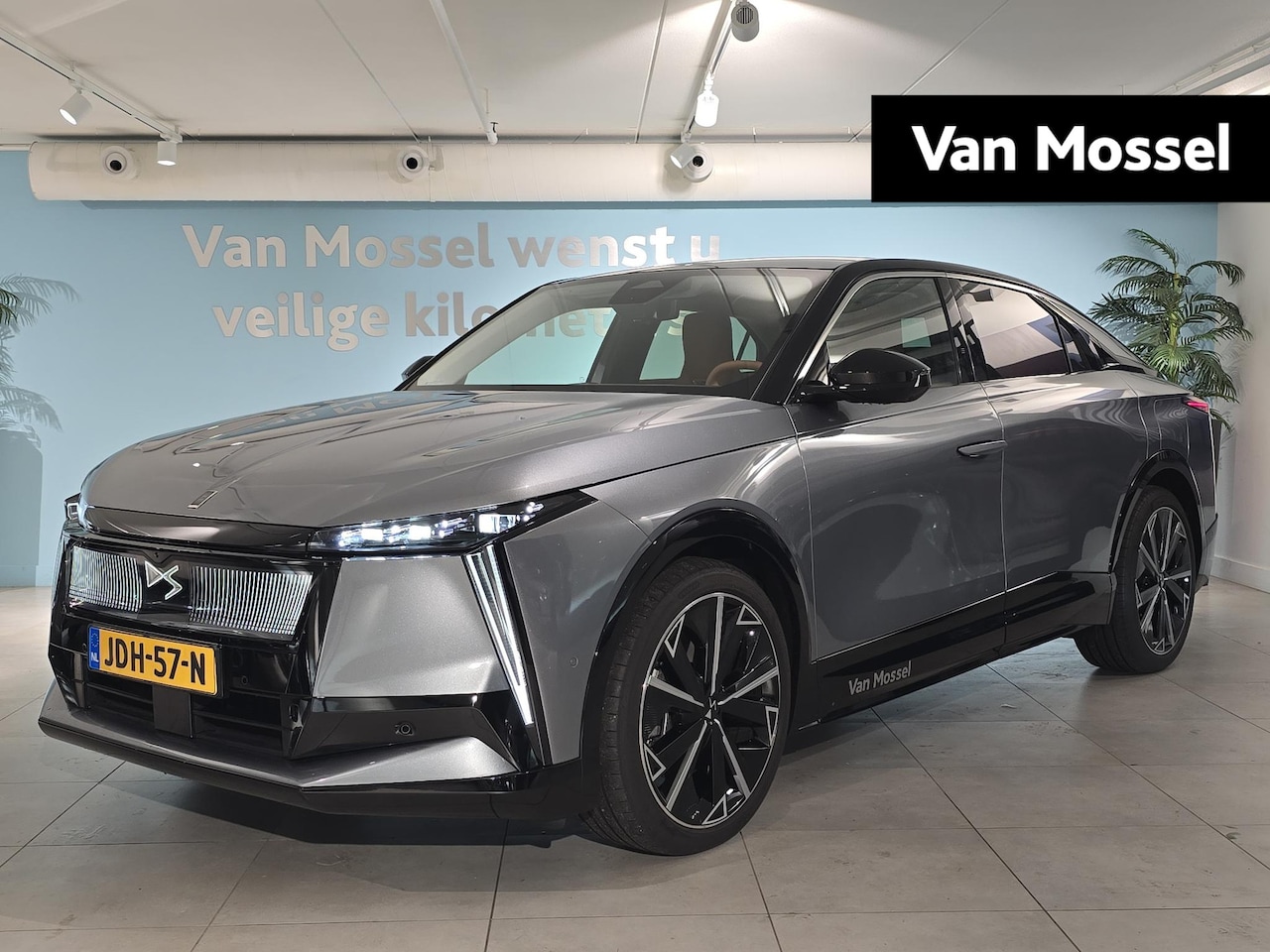 DS No 8 - Long Range Étoile Absolute Comfort Tech 97 kWh Long Range Étoile Absolute Comfort Tech 97 kWh - AutoWereld.nl