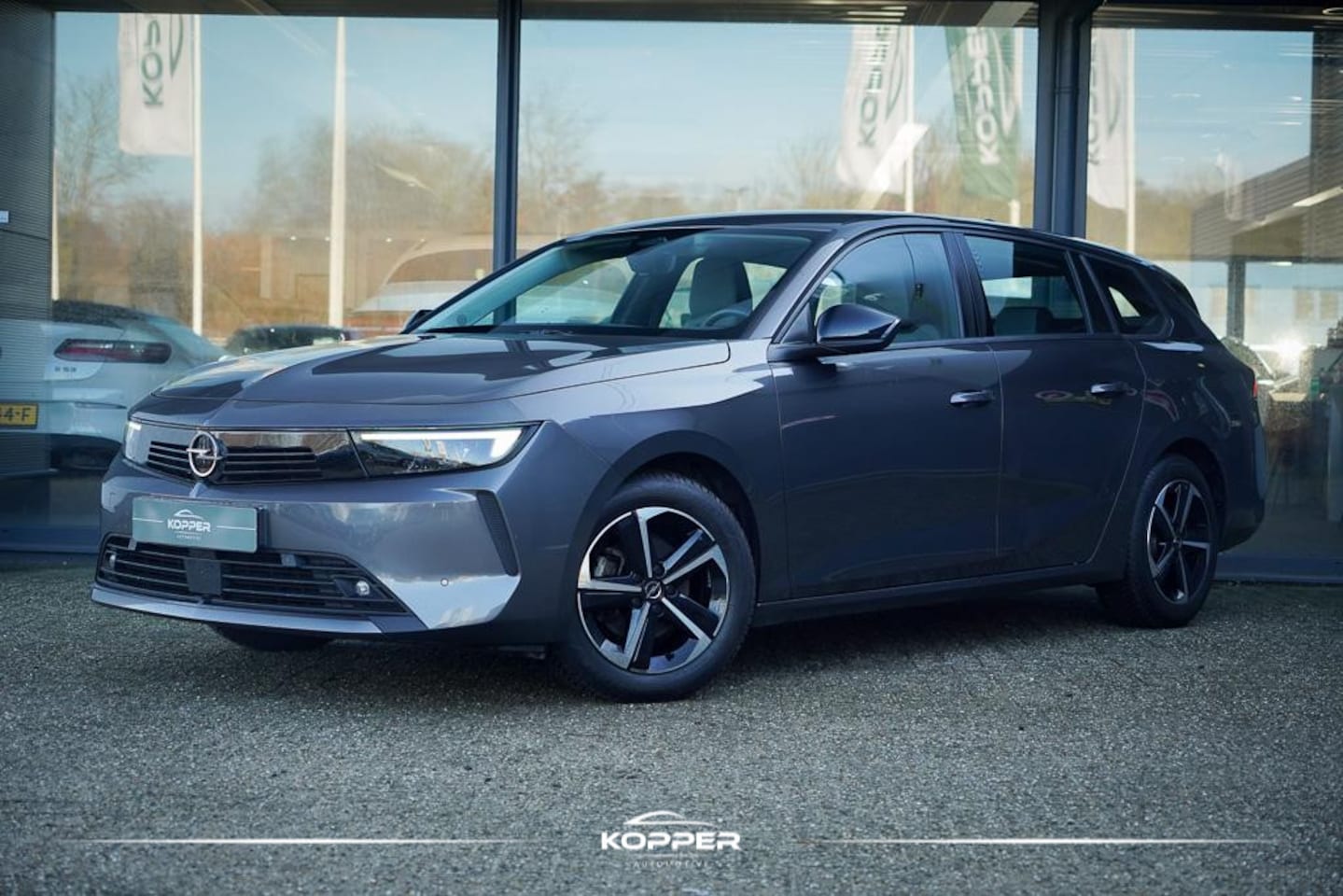 Opel Astra Sports Tourer - 1.2 Turbo / Led / Carplay / Cruise / Incl BTW / NL Auto - AutoWereld.nl