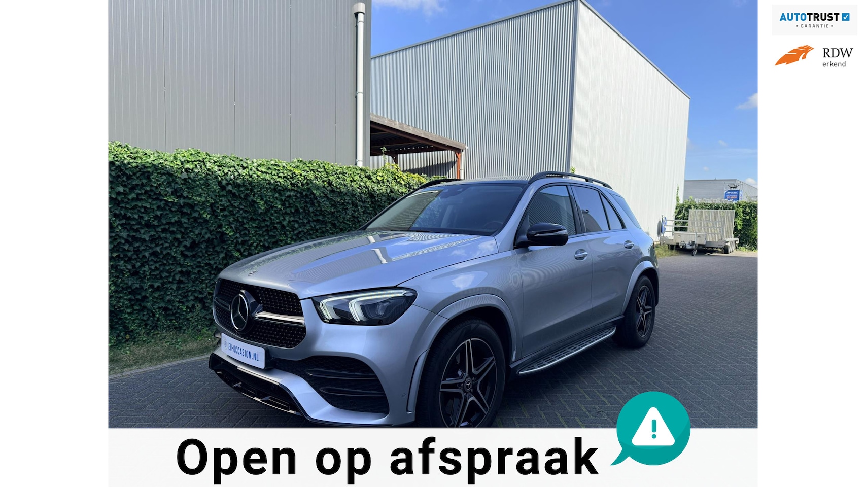 Mercedes-Benz GLE-Klasse - 400 D 4-MATIC 2023 | AMG NIGHTPAKKET | GRIJS KENTEKEN | PANO | TREKHAAK | LUCHTVERING - AutoWereld.nl
