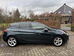 Opel Astra - 1.4 Innovation bijna alle opties dealer onderhouden