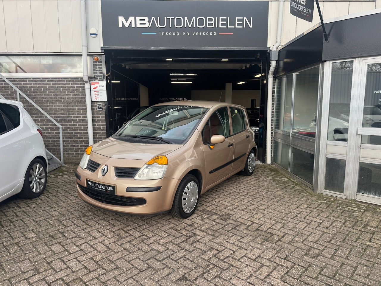 Renault Modus - 1.2-16V Dynamique Comfort/Airco/Nap/Apk/distributieriem vervangen! - AutoWereld.nl