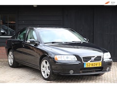 Volvo S60 - 2.4 Drivers Edition Xenon/Leer/Navigatie/Parkeersensor
