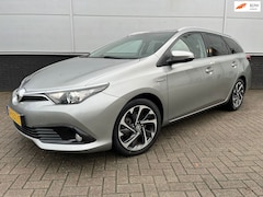 Toyota Auris Touring Sports - 1.8 Hybrid Clima - navi - camera - LED - 17" lm velgen - stoelverwarming - Privacy glass
