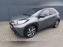 Toyota Aygo X - 1.0 VVT-i LED /NAVI//CLIMA//CAMERA//CRUISE