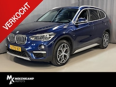 BMW X1 - sDrive20i High Executive 18"/Stoelverwarming/Sportstoelen/Elektrische Klep/LED/DAB/Navigat