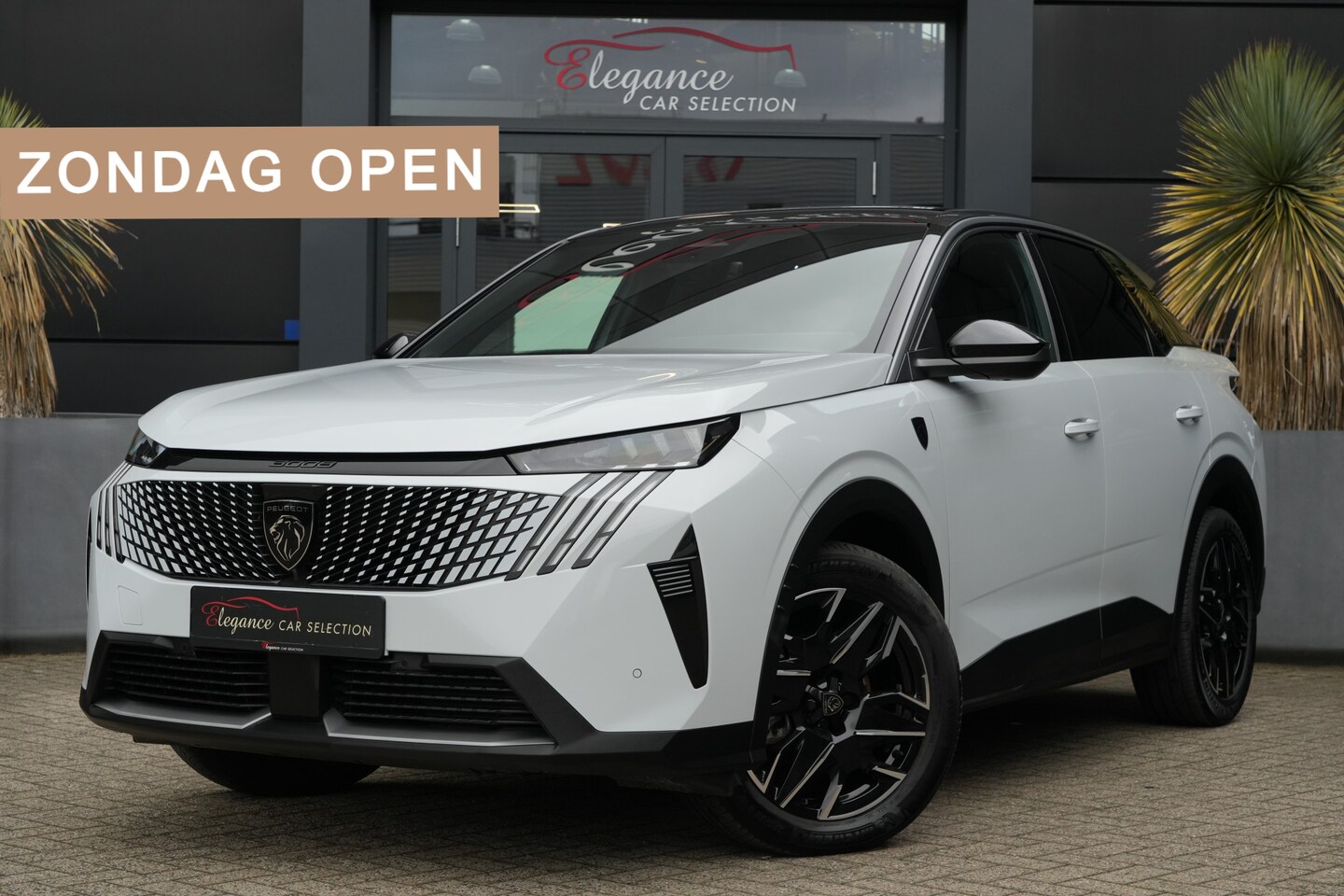 Peugeot 3008 - 1.2 Hybrid 145 GT e-DSC6 136pk Stoelverwarming/Navigatie/Camera - AutoWereld.nl