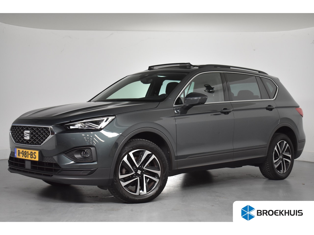 SEAT Tarraco - 1.5 TSI Style Business Intense 7p. | 1e Eigenaar! | Trekhaak | Open Dak | Vitrual | Sfeerv - AutoWereld.nl