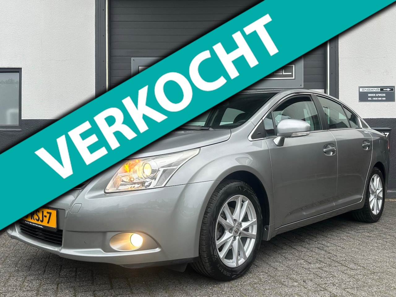 Toyota Avensis - 2.0 VVTi Business | AUTOMAAT | NAVI | TREKHAAK | NL AUTO | - AutoWereld.nl