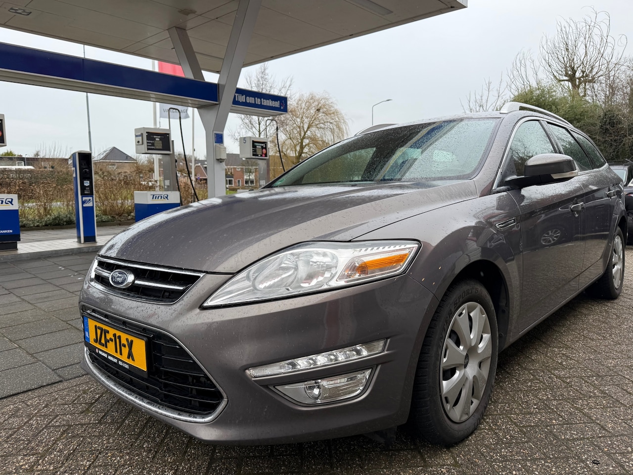 Ford Mondeo Wagon - 1.6 EcoBoost Titanium / Parkeersensoren / CruiseControl / Bluetooth / Airco - AutoWereld.nl