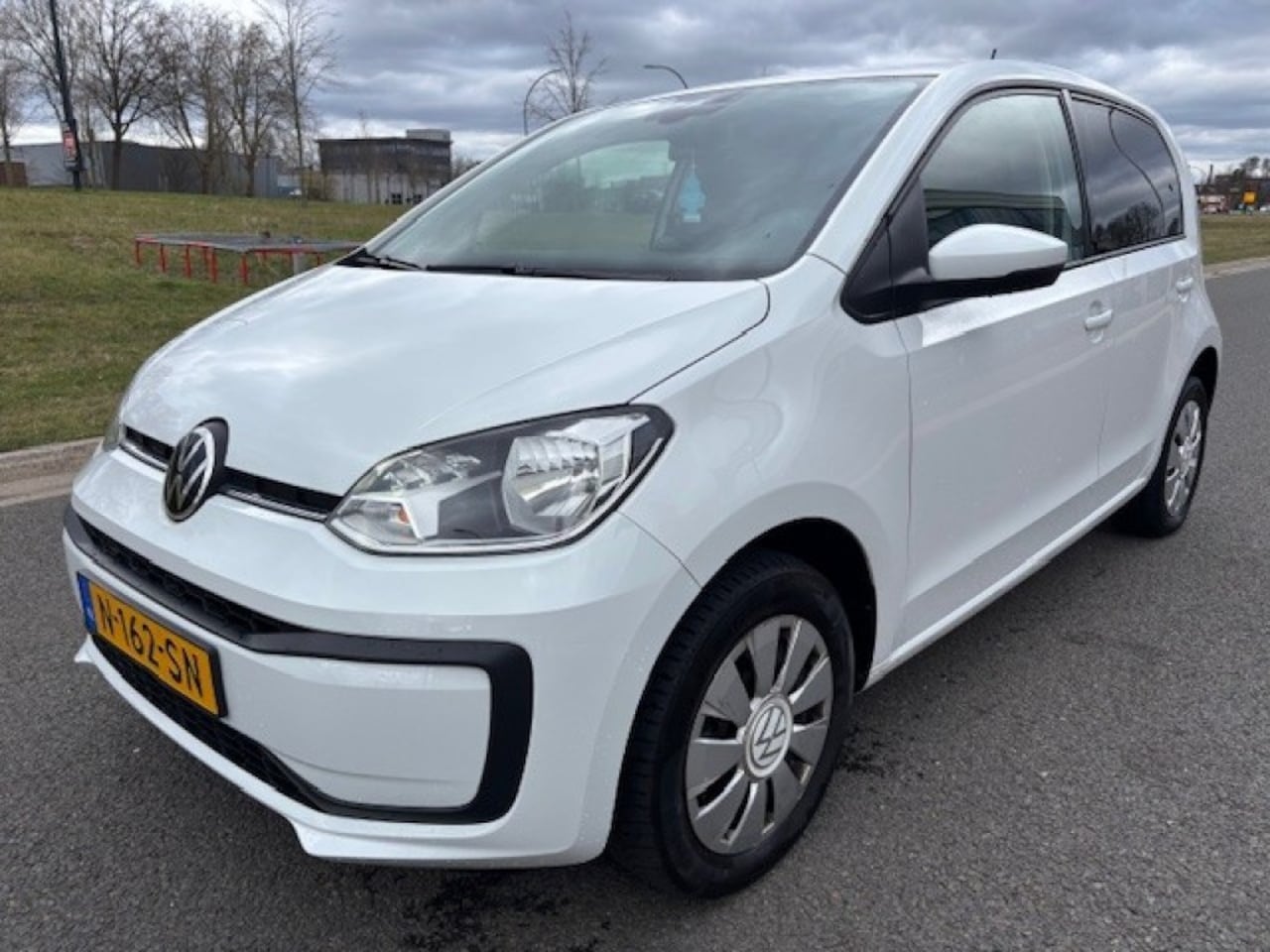 Volkswagen Up! - 1.0 1.0 - AutoWereld.nl