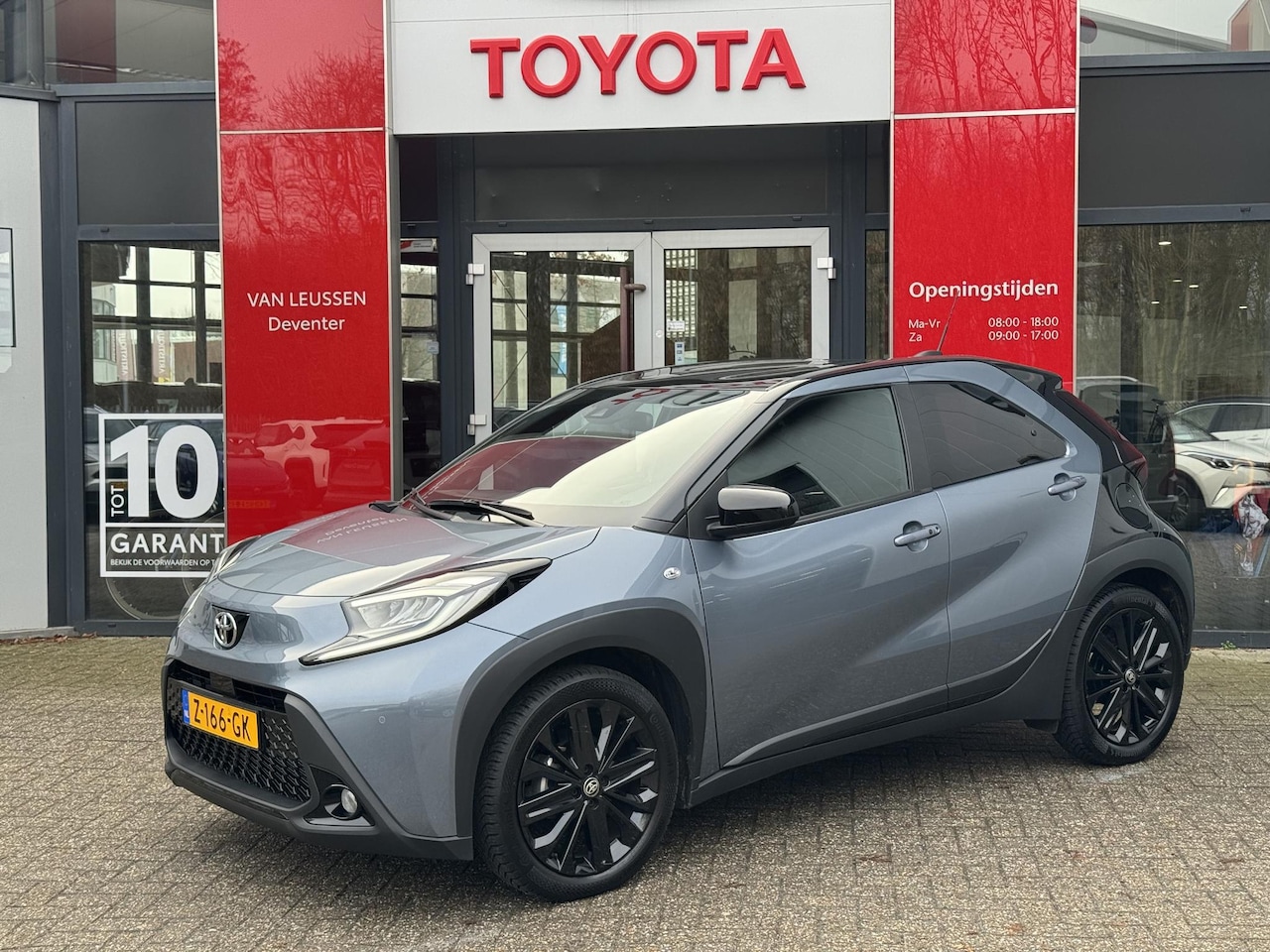 Toyota Aygo X - 1.0 VVT-i S-CVT Premium AUTOMAAT APPLE/ANDROID AUTO PARKEERCAMERA STOELVERWARMING - AutoWereld.nl
