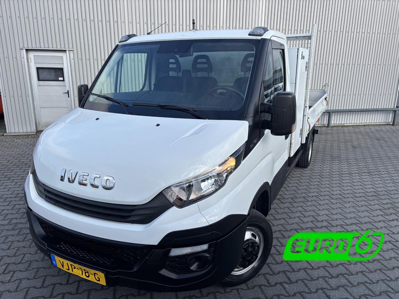 Iveco Daily - 35C14 2.3*ECC*CRUISE*HAAK*KIPPER*3PERS.* - AutoWereld.nl