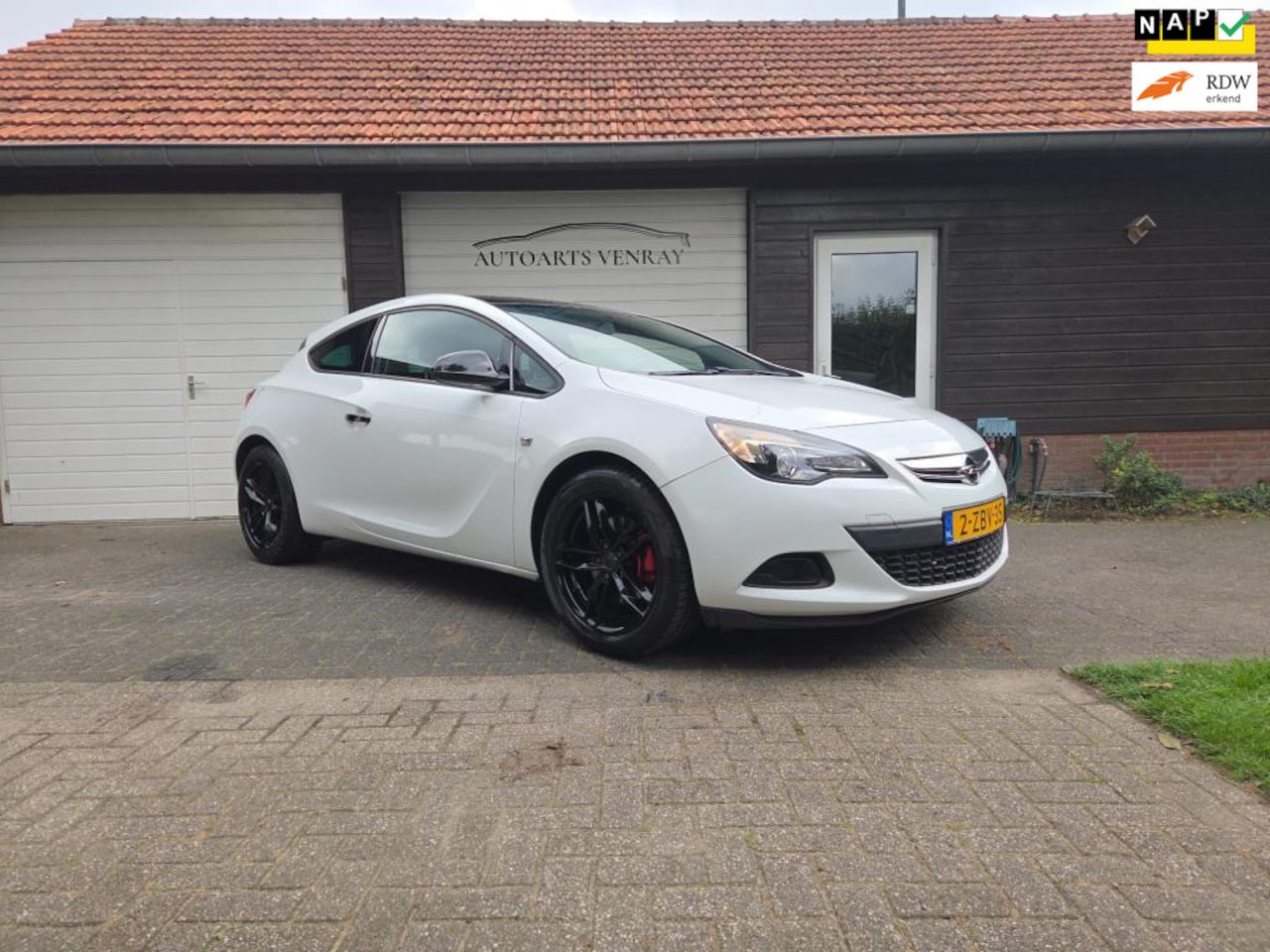 Opel Astra GTC - 1.4 Turbo Sport 1.4 Turbo Sport - AutoWereld.nl