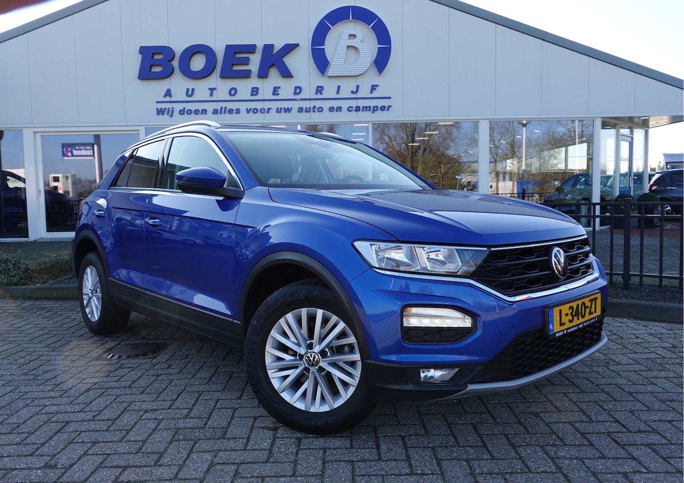Volkswagen T-Roc - 1.0 TSI 110PK Style Business TREKH. | NAVI | ADAPT. CRUISE | LMV | CAMERA - AutoWereld.nl