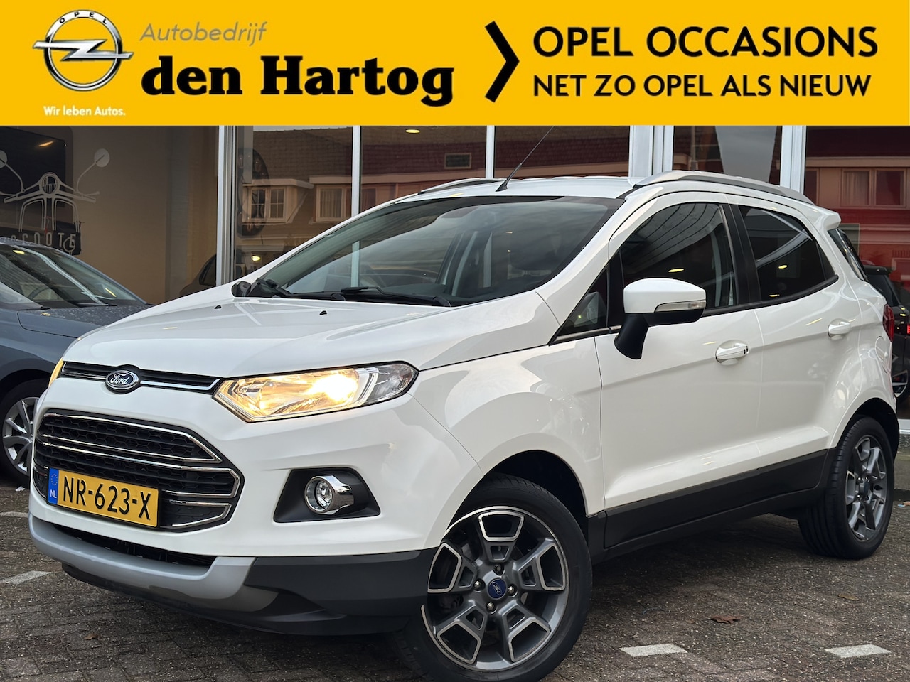 Ford EcoSport - 1.0 EcoBoost Titanium Navigatie/Parkeerhulp/ECC/Stoelverwarming. - AutoWereld.nl