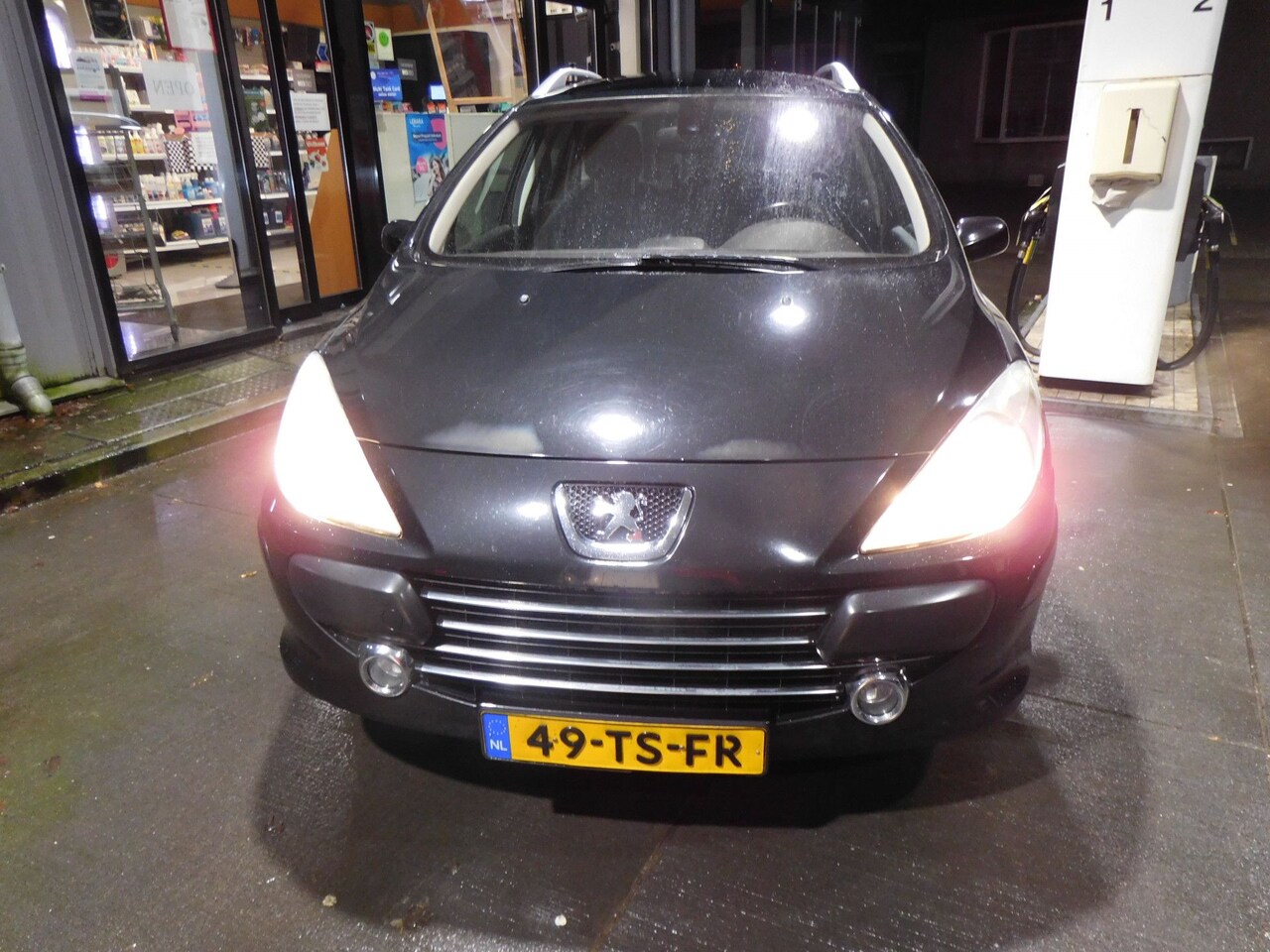 Peugeot 307 SW - 2.0-16V Premium Staat in De Krim - AutoWereld.nl