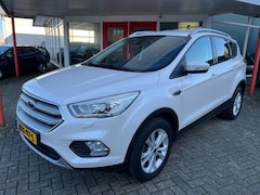 Ford Kuga - 150PK EcoBoost Titanium parelmoer Trekhaak/Navi/PDC