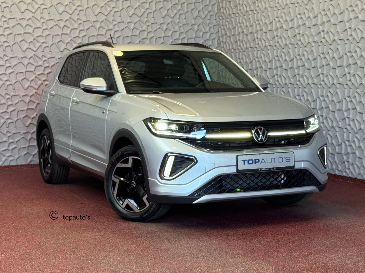Volkswagen T-Cross - ✅ NIEUWE AUTO ✅ TSI 115PK R-LINE EDITION KEYLESS TREKHAAK LED IQ CAMERA STOELVERW ✅2025✅ ✅ - AutoWereld.nl