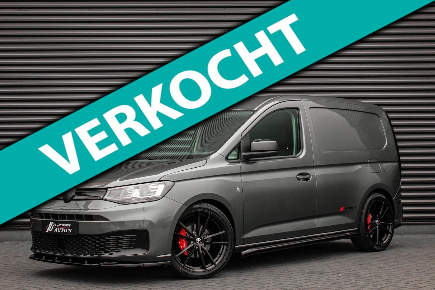 Volkswagen Caddy Cargo - 2.0 TDI 199PK BLACK OPS / JB- EDITION / LEDEREN BEKLEDING / MAXTRON / SIDE- BARS/ VERLAGIN - AutoWereld.nl