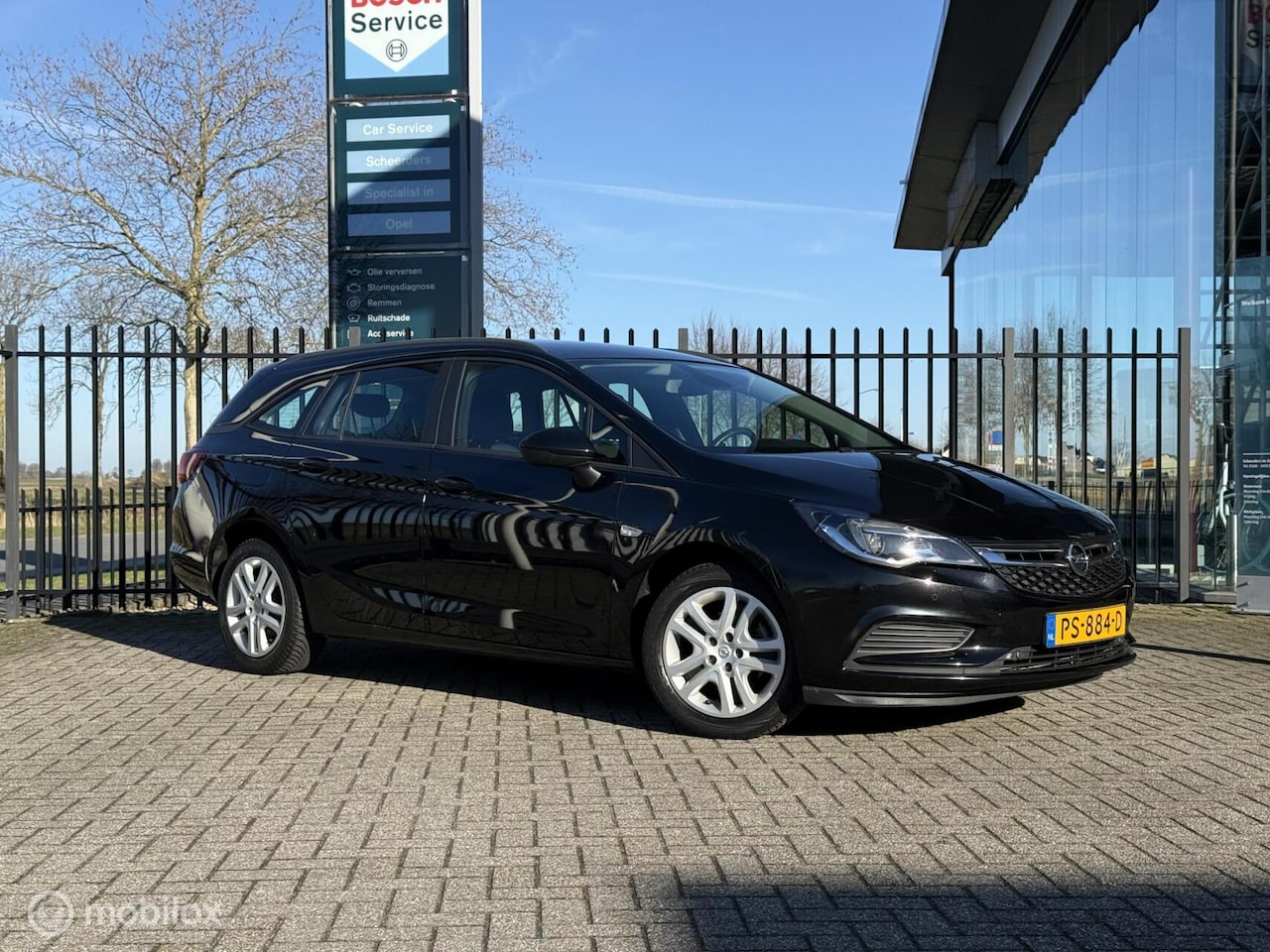 Opel Astra Sports Tourer - 1.0 | Airco | Carplay | Trekhaak - AutoWereld.nl