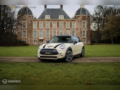 MINI Cooper S - 2.0 Serious Business