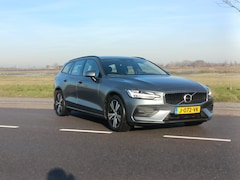 Volvo V60 - 2.0 B3 Momentum Advantage
