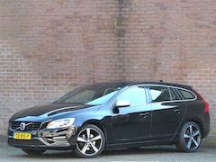 Volvo V60 - 2.0 T4 Bus. Sport 12 MND garantie Xenon / Trekhaak / Navi