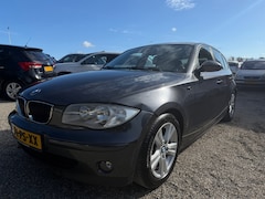 BMW 1-serie - 116i High Executive Airco Cruise PDC LMV Nieuwe Apk en Beurt