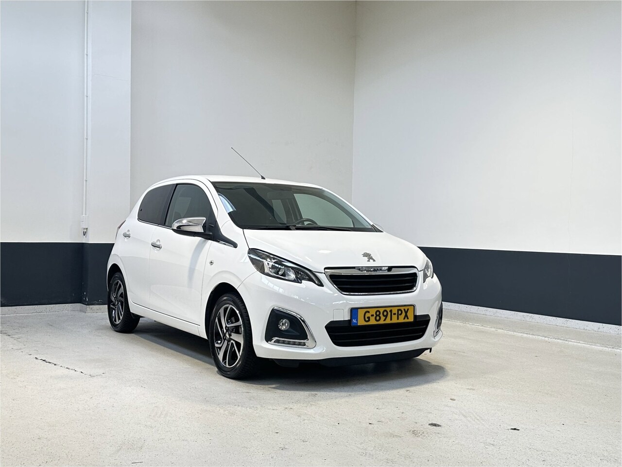 Peugeot 108 - 1.0 e-VTi Allure |NL | 2 Eig | Apple Carplay/ Andorid auto | Camera | Lm velgen | - AutoWereld.nl