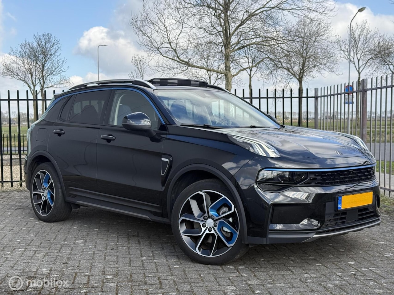 Lynk & Co 01 - 1.5 |Pano|Hybride|Schuifdak - AutoWereld.nl